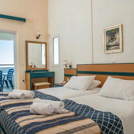 Hotell Porto Skala Village 4*