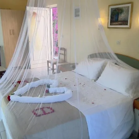 Porto Skala Village Hotell 4*