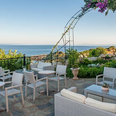 Porto Skala Village Hotell