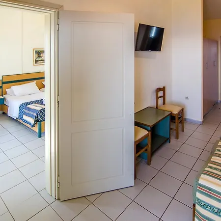 Hotell Porto Skala Village 4*