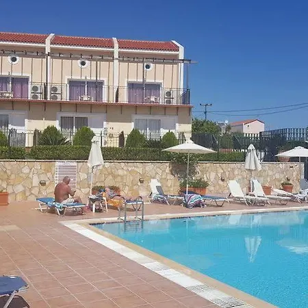 Porto Skala Village Hotell 4*