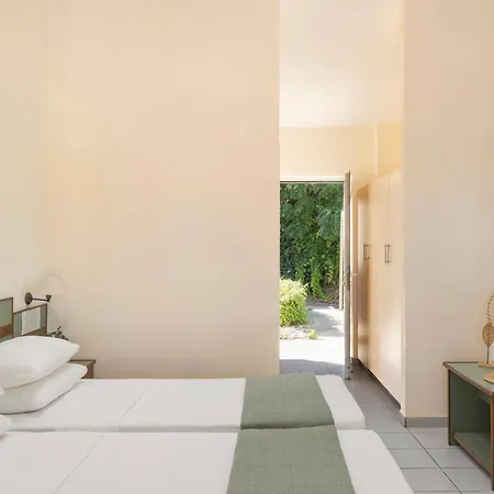 Porto Skala Village 4*