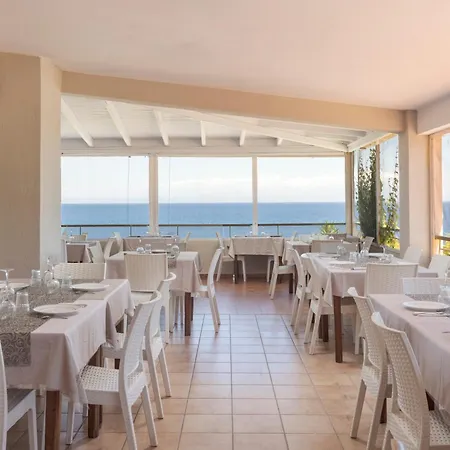 Porto Skala Village Hotel 4*