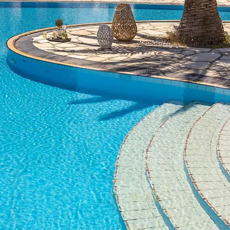 Porto Skala Village Hotel 4*