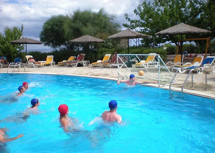 מלון Porto Skala Village