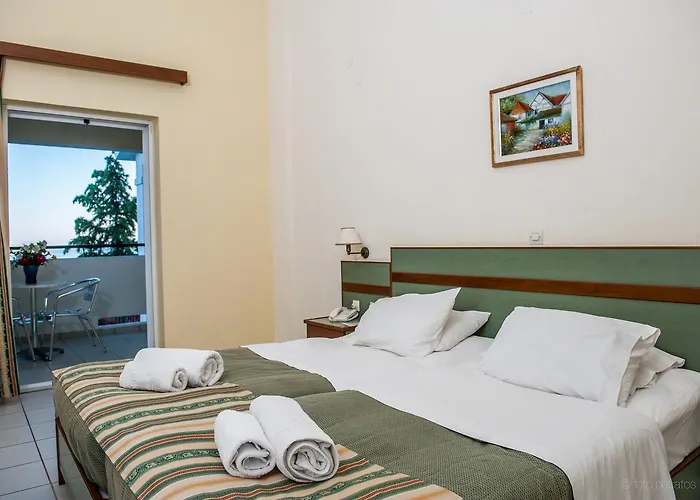 Porto Skala Village מלון 4*